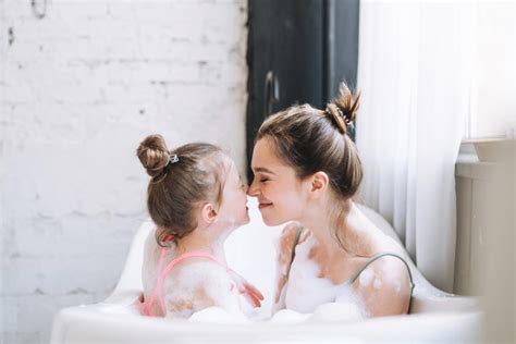 dad and daughter shower|I shower with my children — haters think it’s ‘disturbing ...